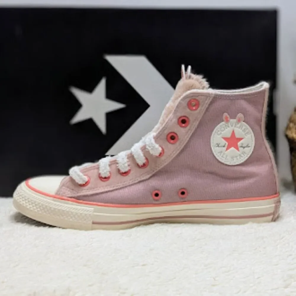 Converse CTAS Pink Bunny Rabbit Faux Fur Hi Top Sneakers + Bag Women's 9.5 NIB